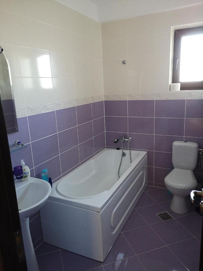 Passa Tempo Hotel Suceava Bagian luar foto